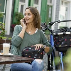 Reisenthel FUNBAG Handlebar Bag -Bike Clothing Shop 197C88F0B4E7ED48A40052970C80E9B0 1