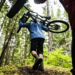 GOREWEAR LUPRA 2.0 GORE-TEX Rain Jacket 31 GOREWEAR LUPRA 2.0 GORE-TEX Rain Jacket -Bike Clothing Shop 724095FF5221CA4AC050094E6FF9C26C