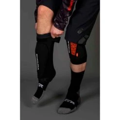 Endura MT500 LITE KNIEPROTEKTOR Knee Guards -Bike Clothing Shop C4E9DA5C3B2A911F6973A141DD81338A 1