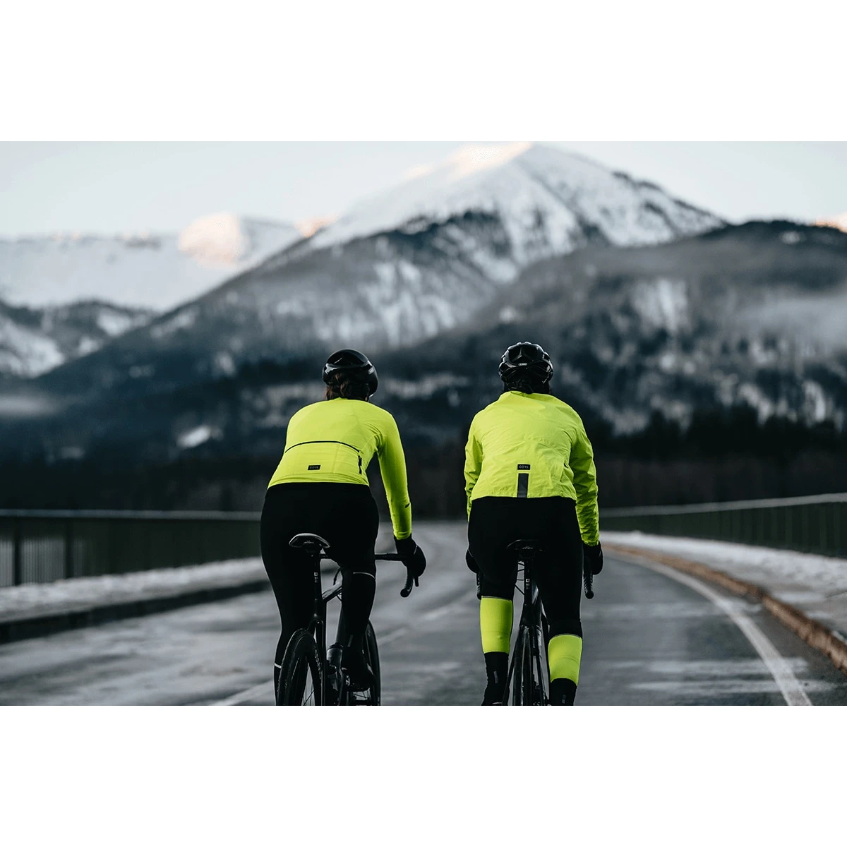 GOREWEAR PROGRESS THERMO Women’s Long Sleeve Cycling Jersey 19 GOREWEAR PROGRESS THERMO Women’s Long Sleeve Cycling Jersey - Image 17