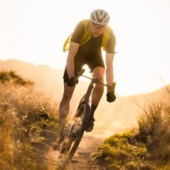 Giro ARIES SPHERICAL MIPS Road Helmet -Bike Clothing Shop F0D66C9785EABF29F5F667E4D4D3F398